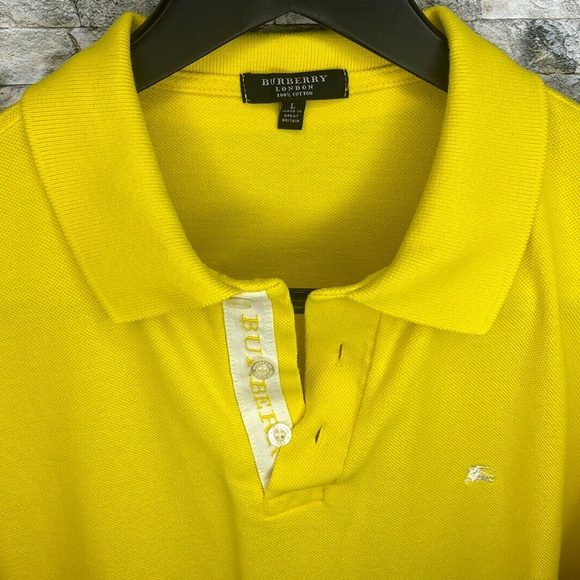 🔥🔥🔥BURBERRY Men Polo Shirt Size: Large🔥🔥🔥 - Picture 3 of 10
